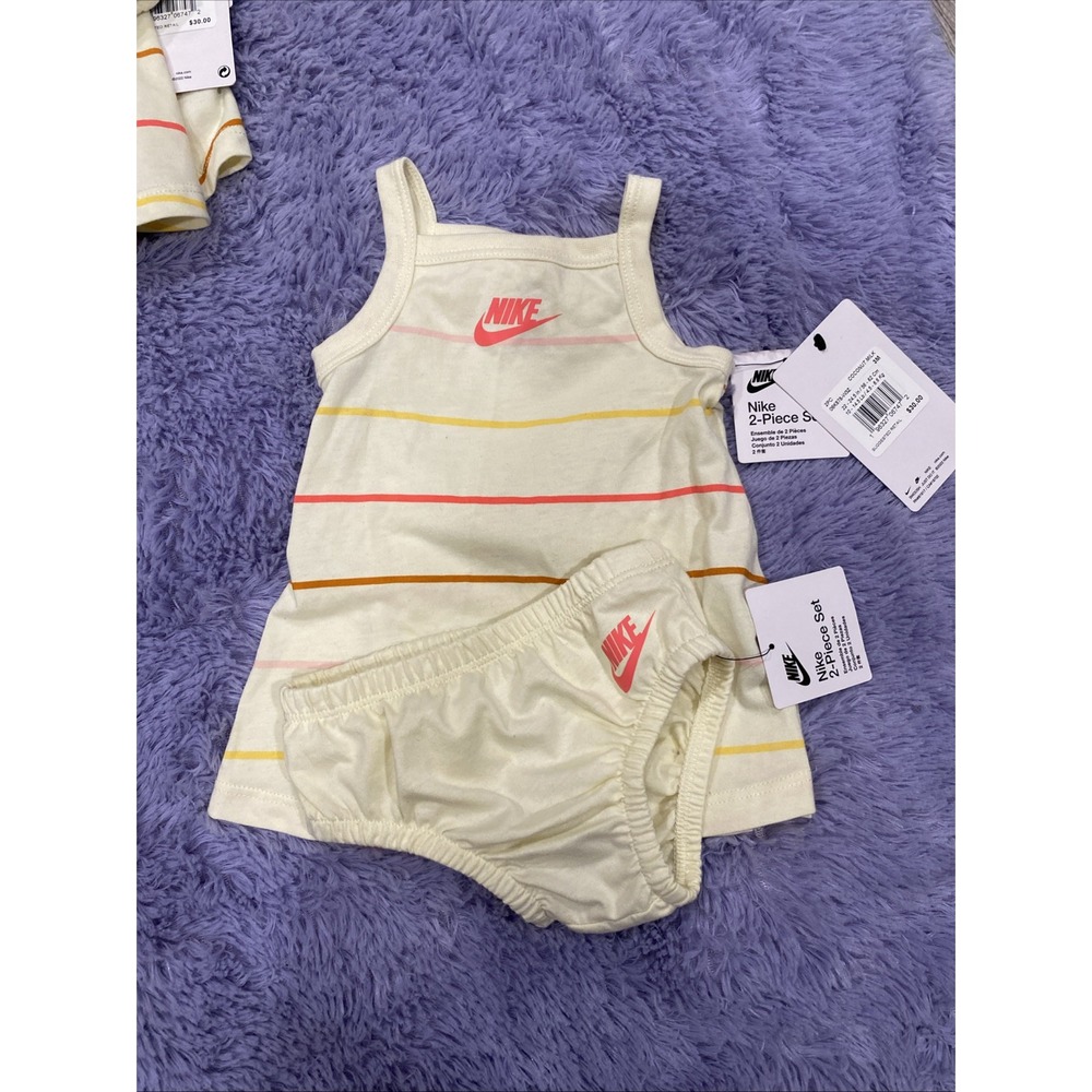 Nike 2- Piece Set Baby 3 M Coconut Milk